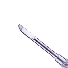 Σμίλη διπλής όψης για μανικιούρ και πεντικιούρ.