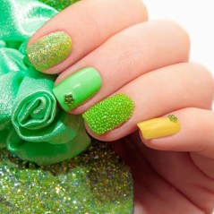 Κρυσταλλικό μαύρο χαβιάρι για την διακόσμηση των νυχιών